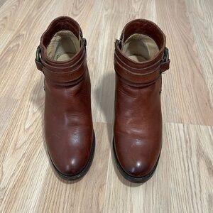 Frye Leather boots 5.5